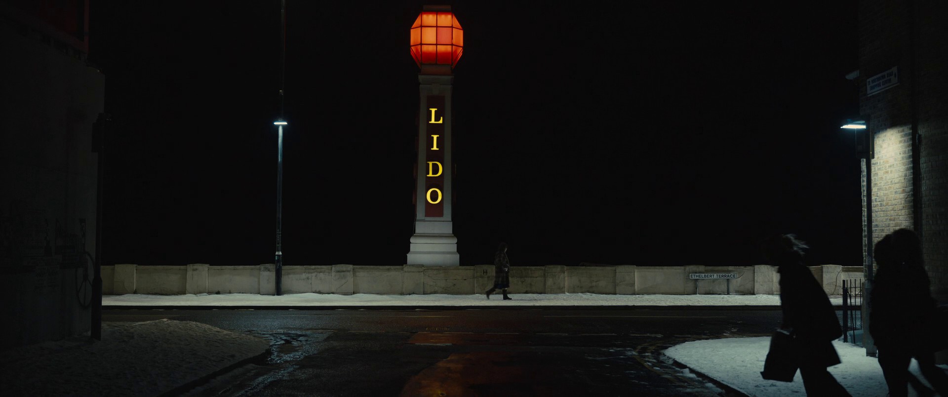 Empire of Light (2022) —  shot,  lighting