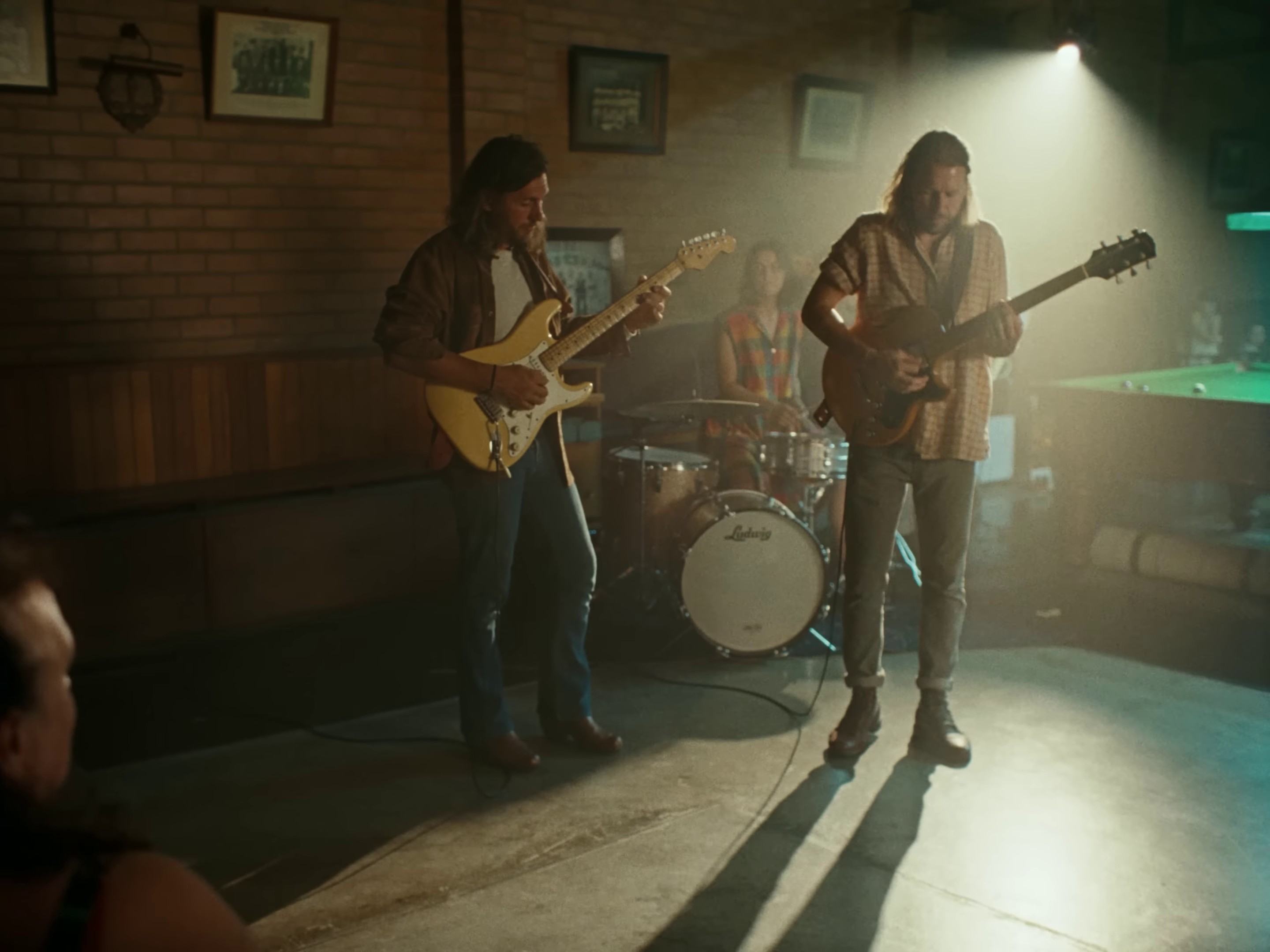  London Bridge (2023) —  shot,  lighting