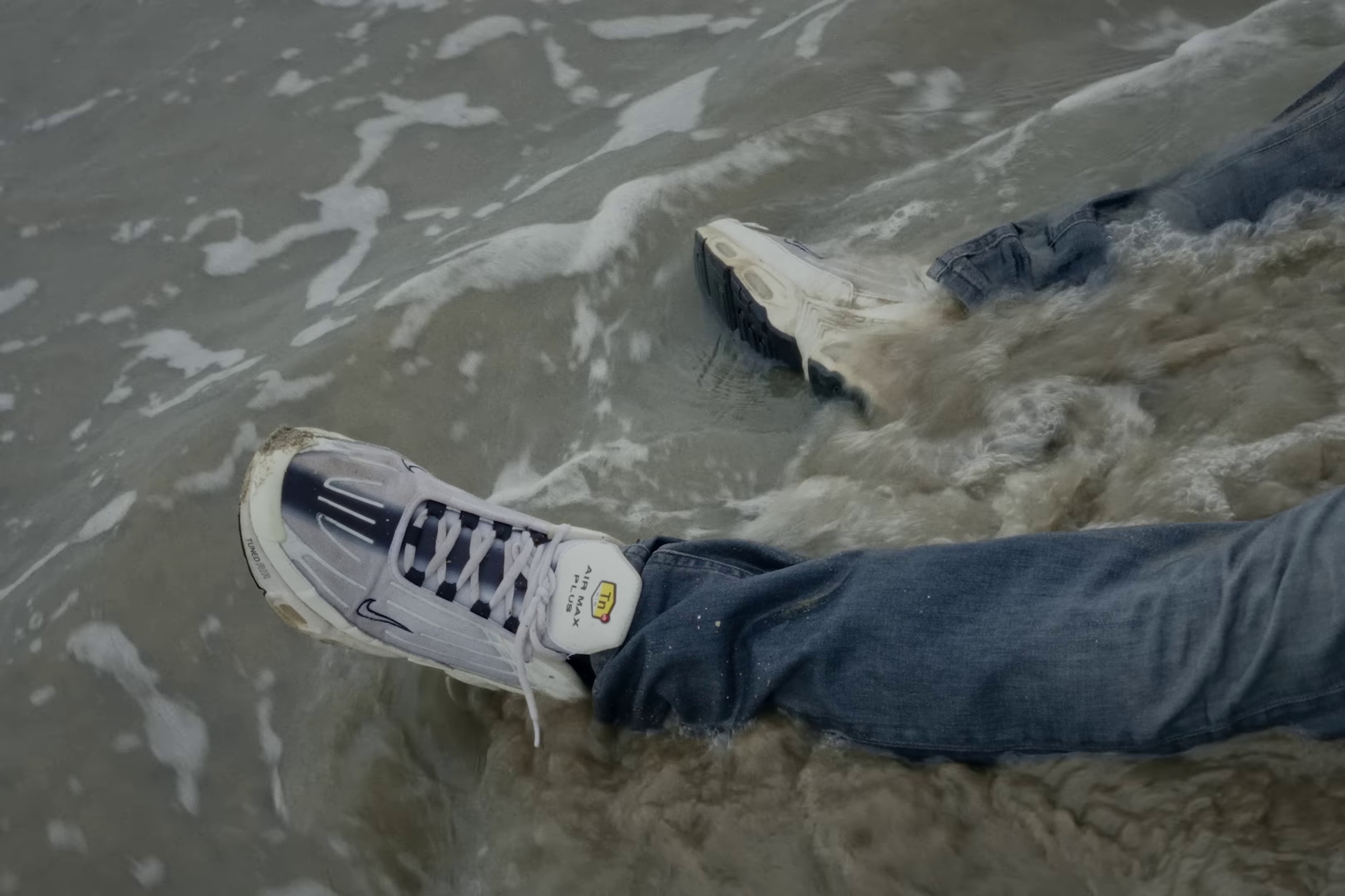 Les Alizés (2023) —  shot,  lighting