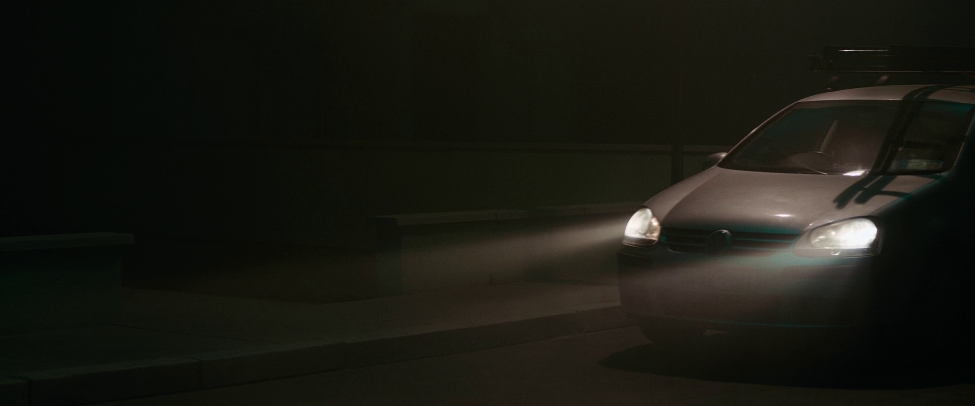 Vivarium (2019) —  shot,  lighting