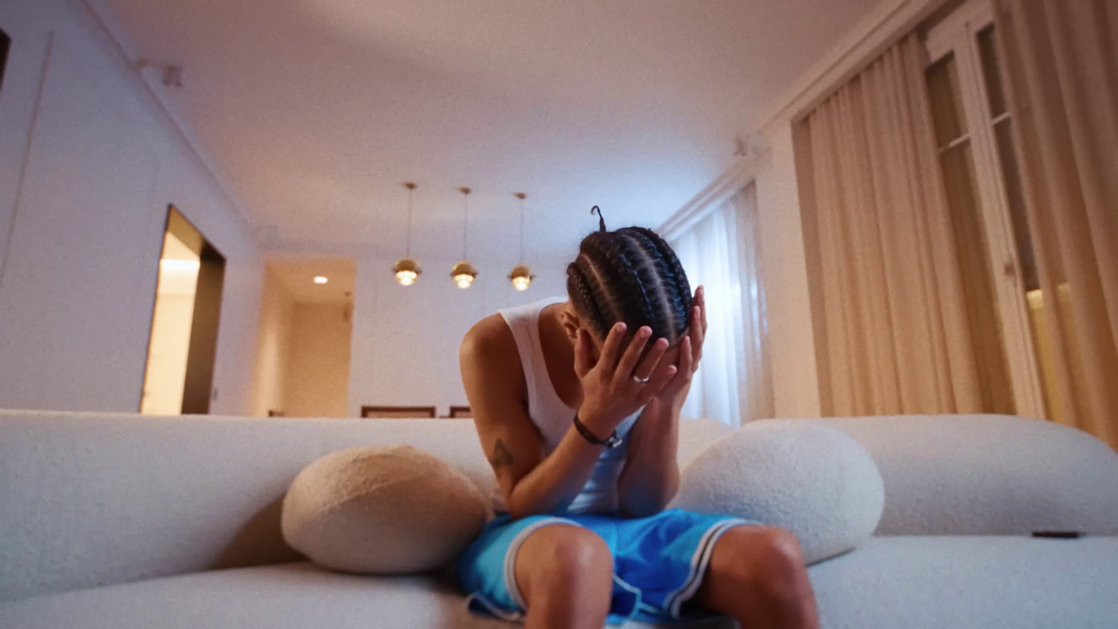 Gmail (2023) —  shot,  lighting