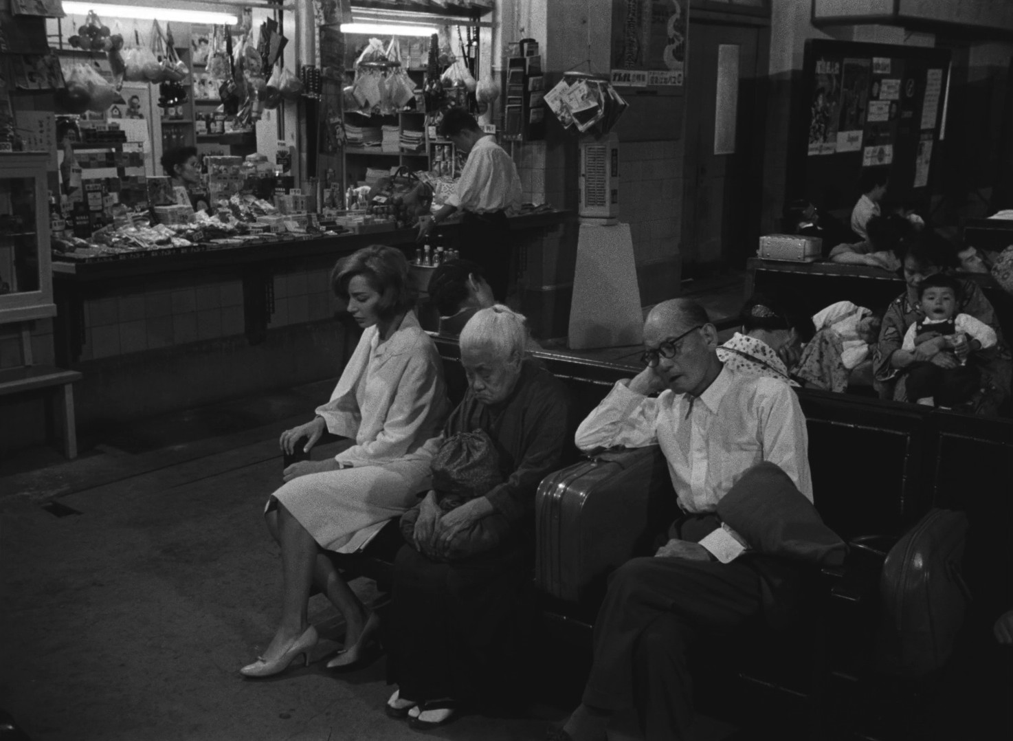 Hiroshima Mon Amour (1959) —  shot,  lighting