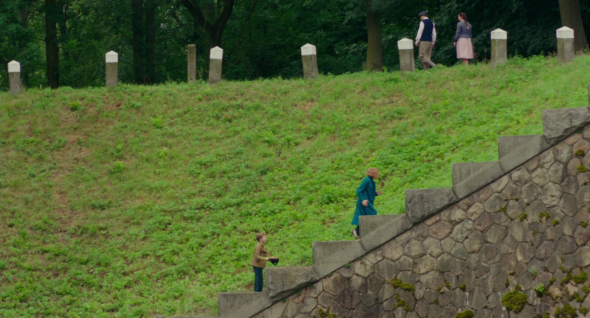 Jojo Rabbit (2019) —  shot,  lighting