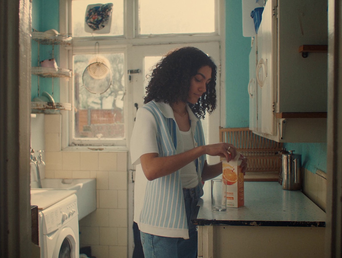 Crosswords (2020) —  shot,  lighting