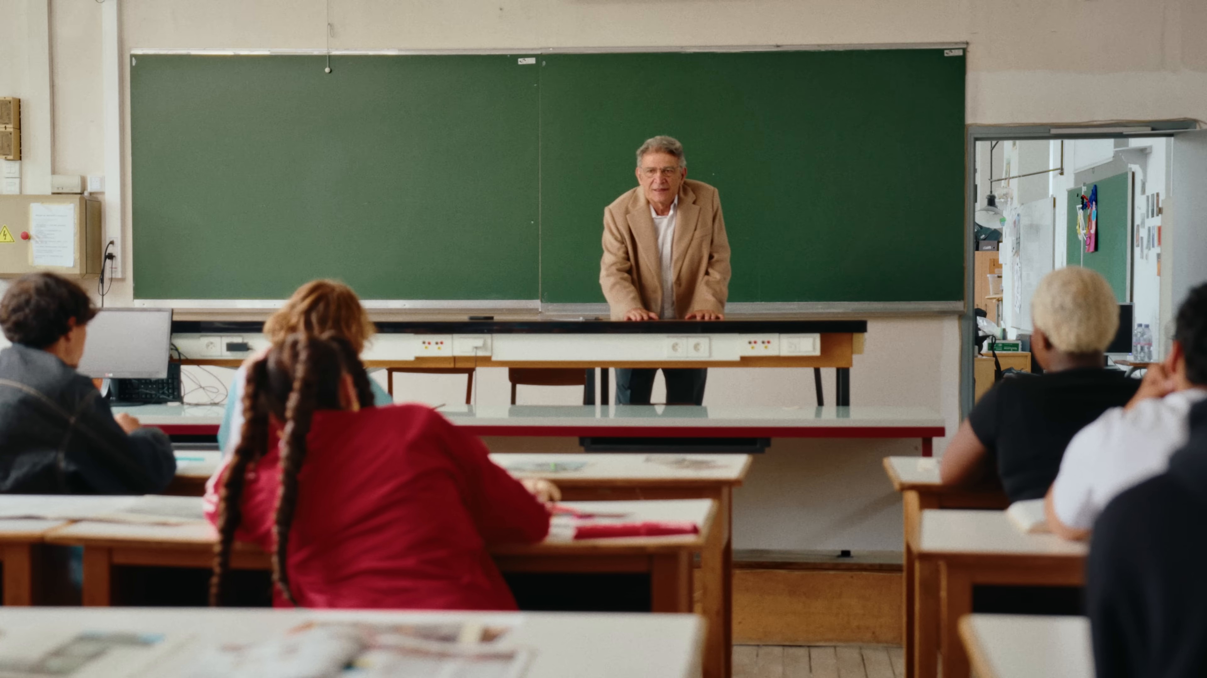 J’ai plus peur (2024) —  shot,  lighting