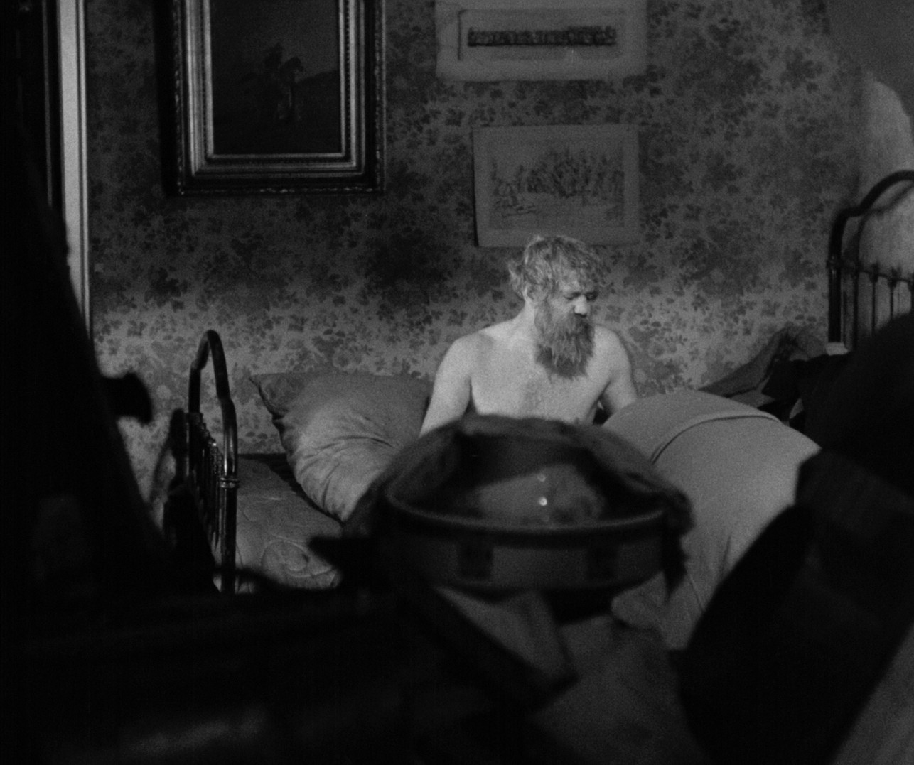 Boudu Saved from Drowning (1932) —  shot,  lighting