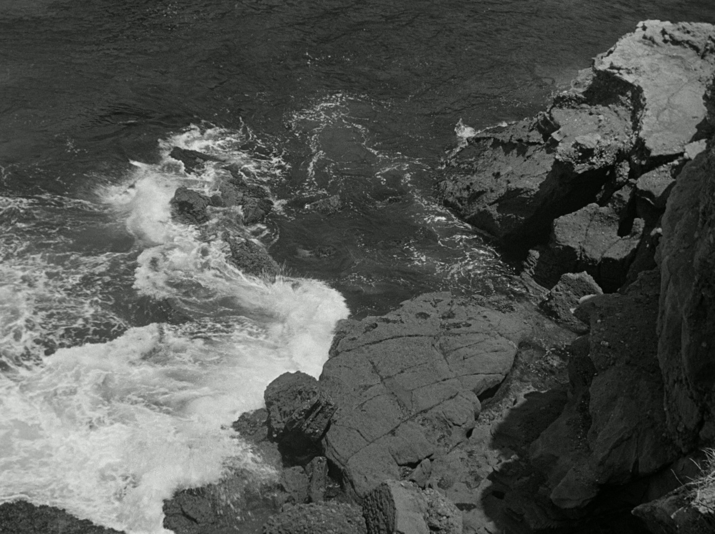 My Name Is Julia Ross (1945) —  shot,  lighting