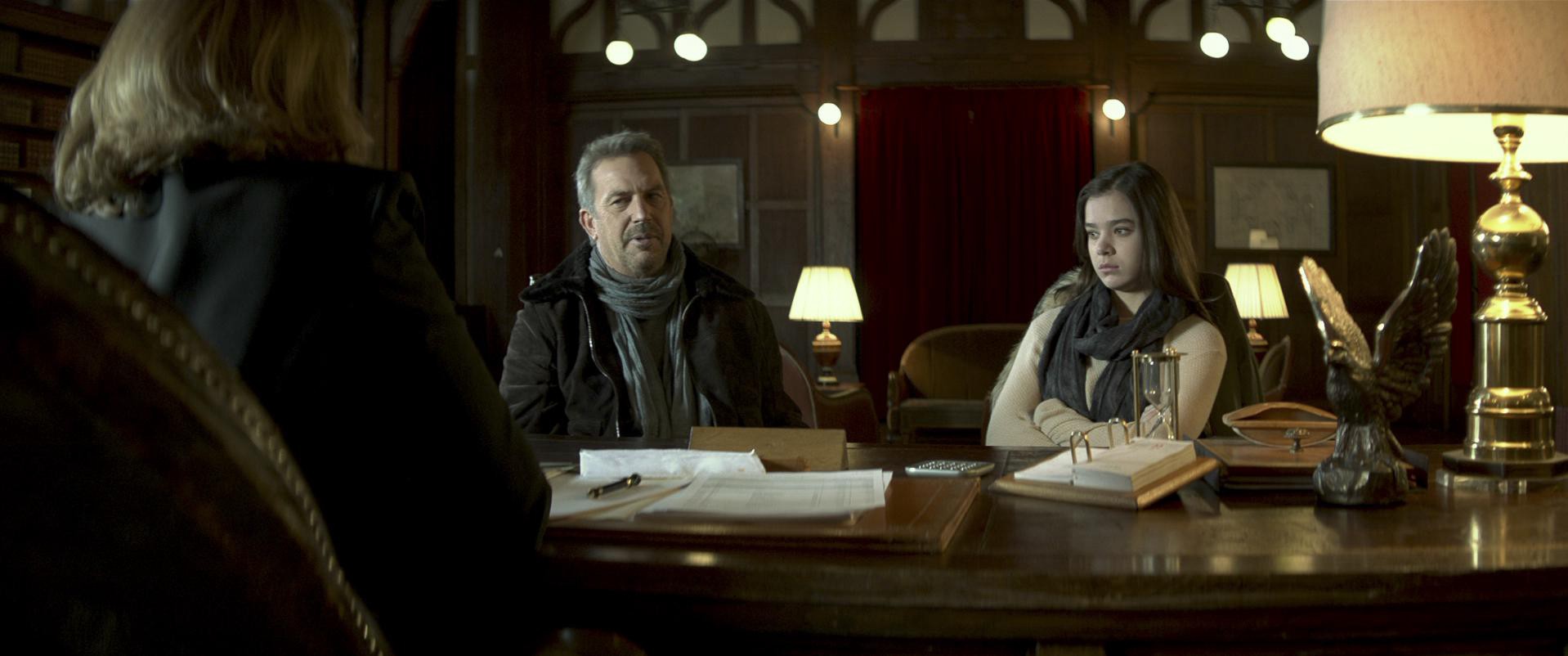 3 Days to Kill (2014) —  shot,  lighting