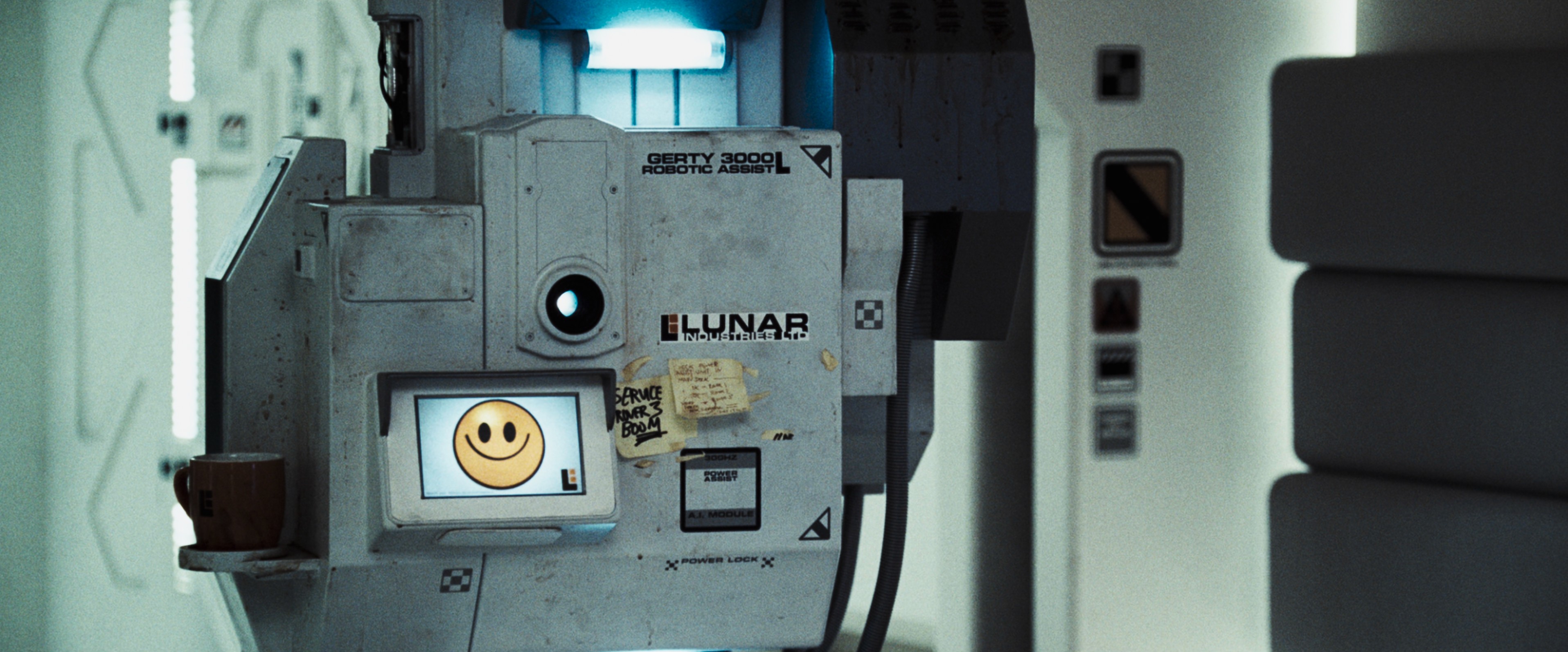 Moon (2009) —  shot,  lighting