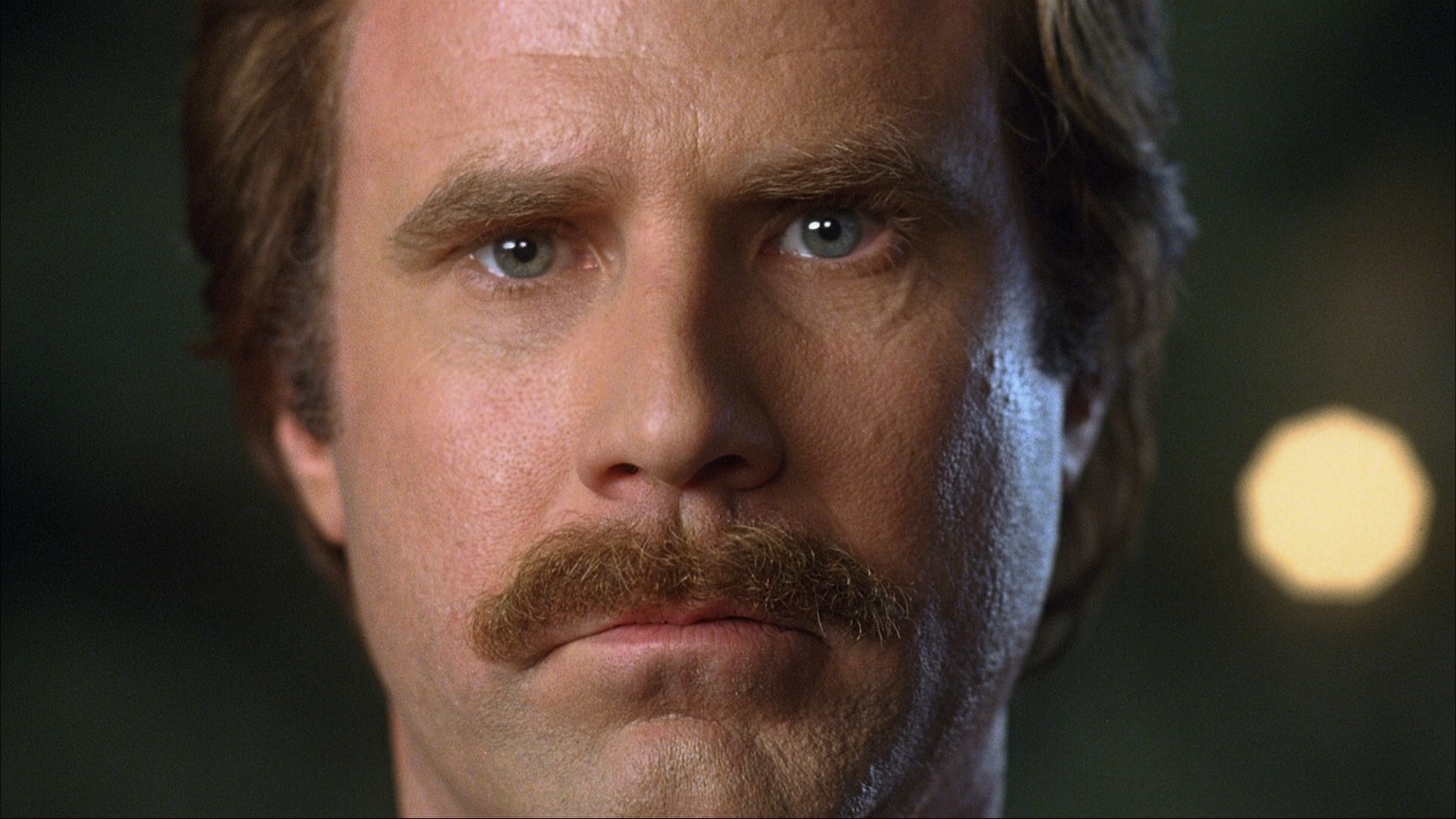 Anchorman: The Legend of Ron Burgundy (2004) —  shot,  lighting