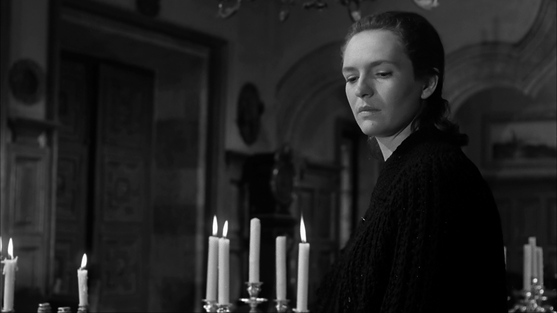 Viridiana (1961) —  shot,  lighting