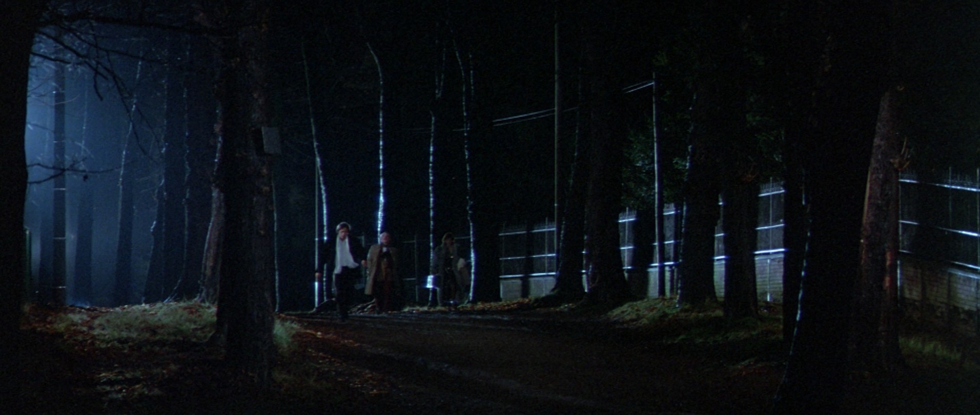 Ménage (1986) —  shot,  lighting