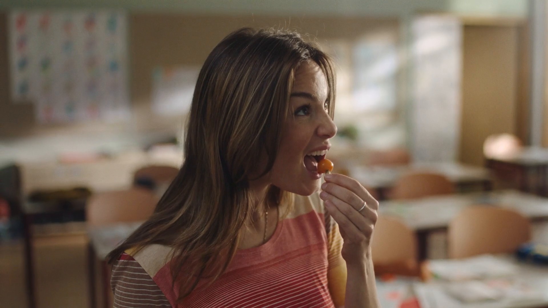 Coop Extra (2024) —  shot,  lighting