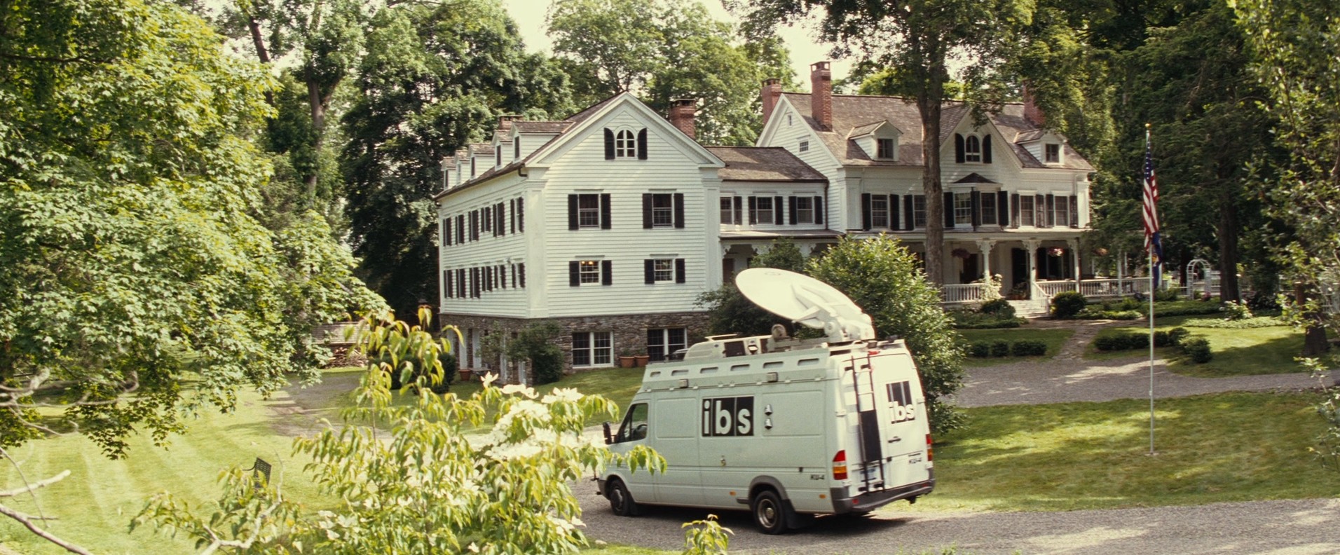 Morning Glory (2010) —  shot,  lighting