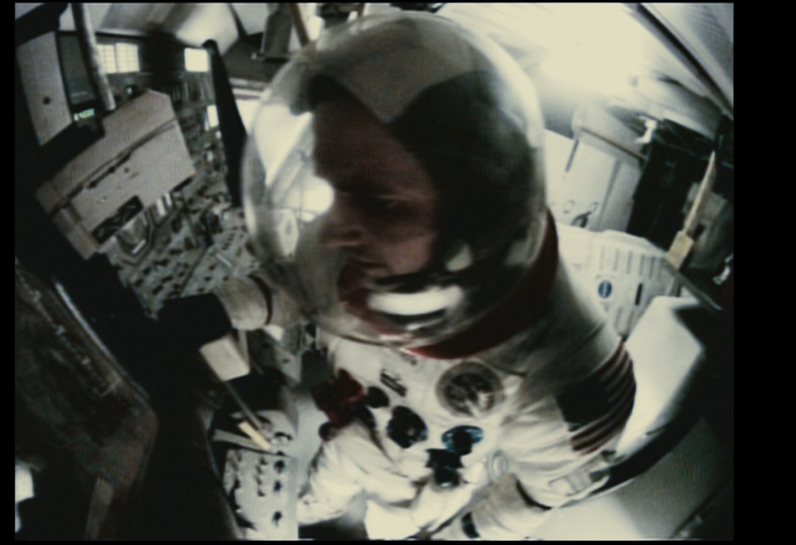 Apollo 18 (2011) —  shot,  lighting