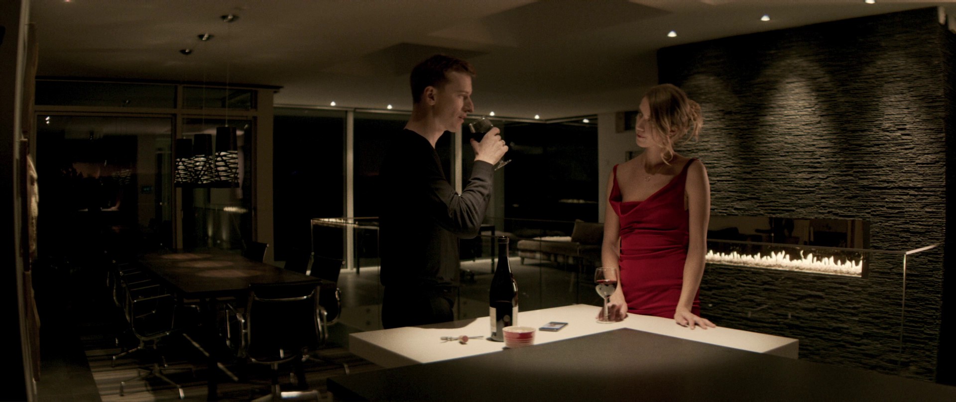 Breeder (2020) —  shot,  lighting