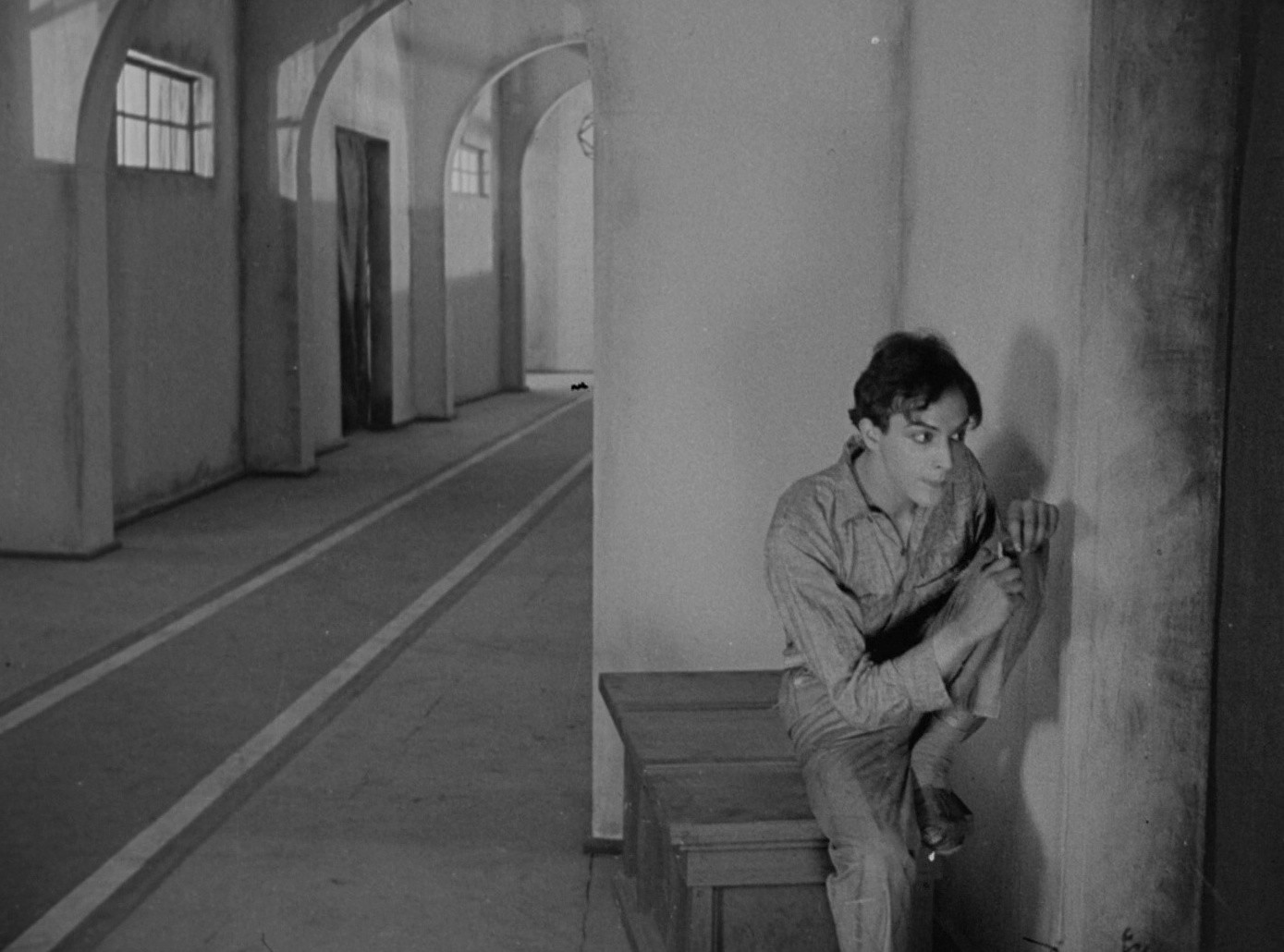 The Late Mathias Pascal (1926) —  shot,  lighting