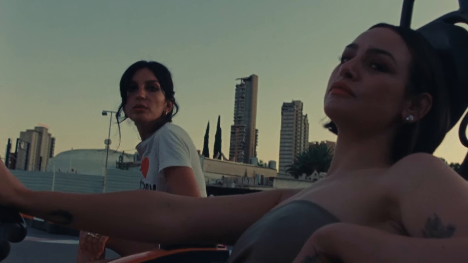 Quereles (2024) —  shot,  lighting