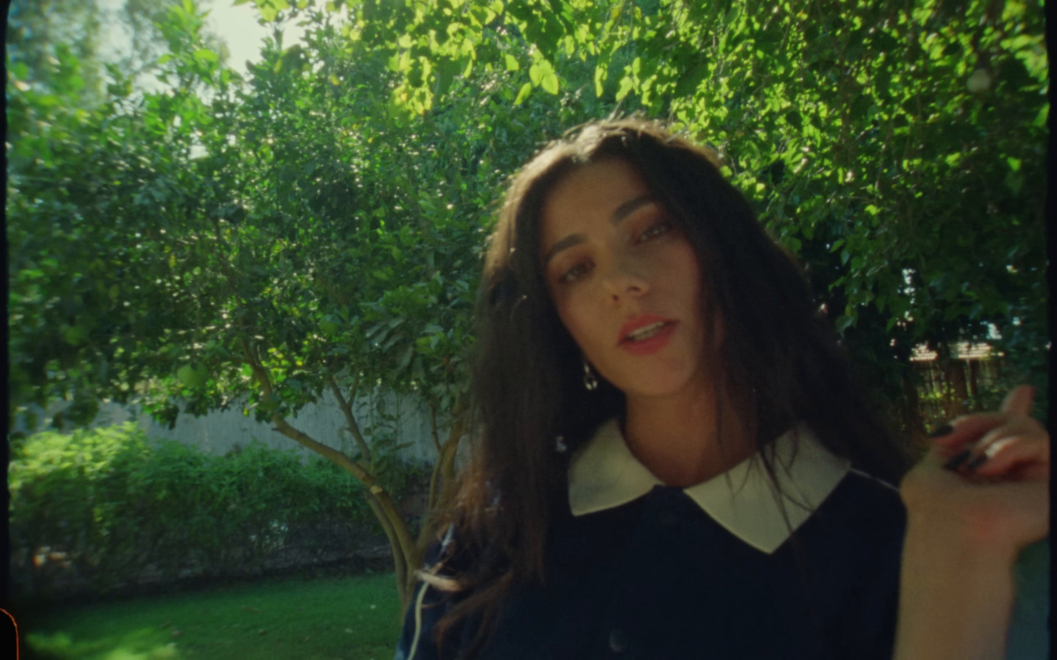 תן לי את האששש (2024) —  shot,  lighting