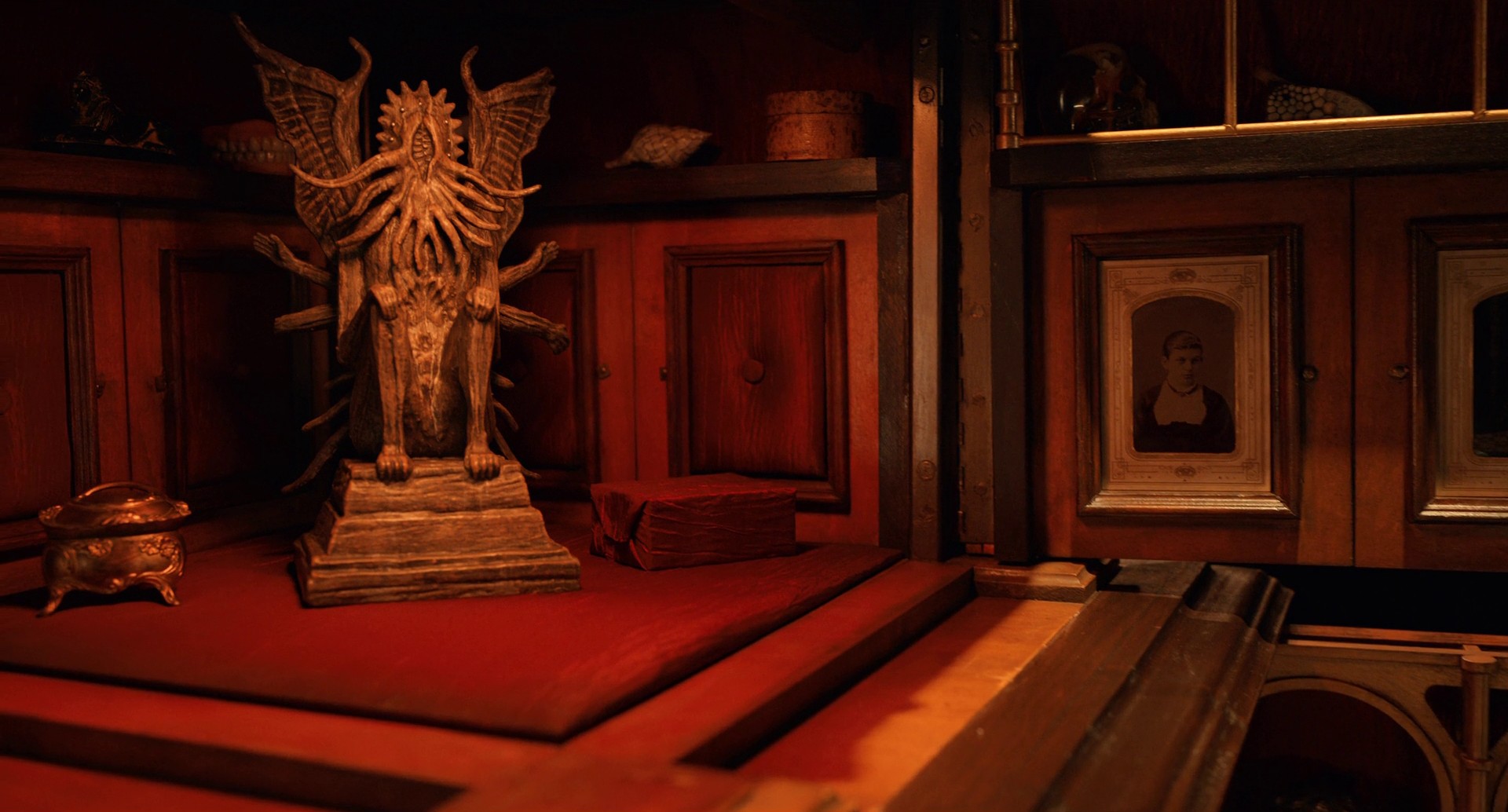 Graveyard Rats (2022) —  shot,  lighting