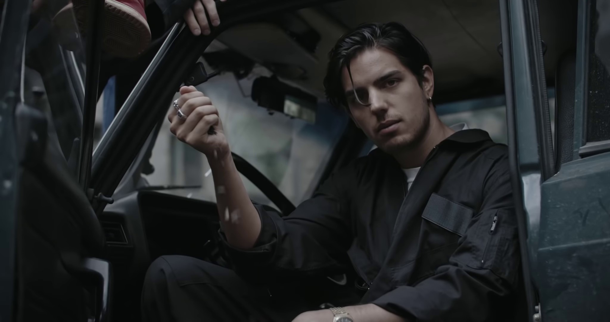 Uebok (Gotta Run)  (2020) —  shot,  lighting