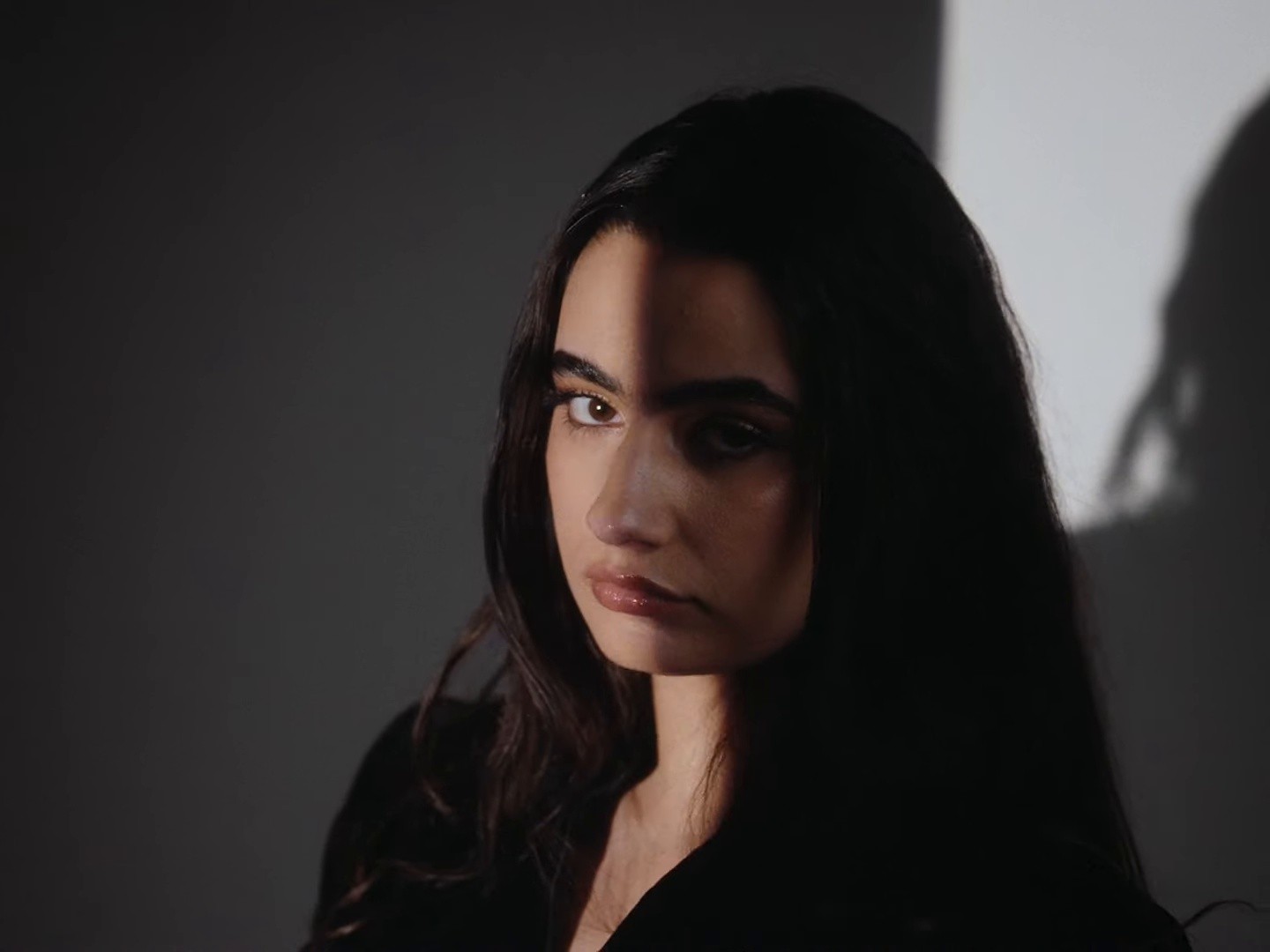 Rattrape-moi (2025) —  shot,  lighting