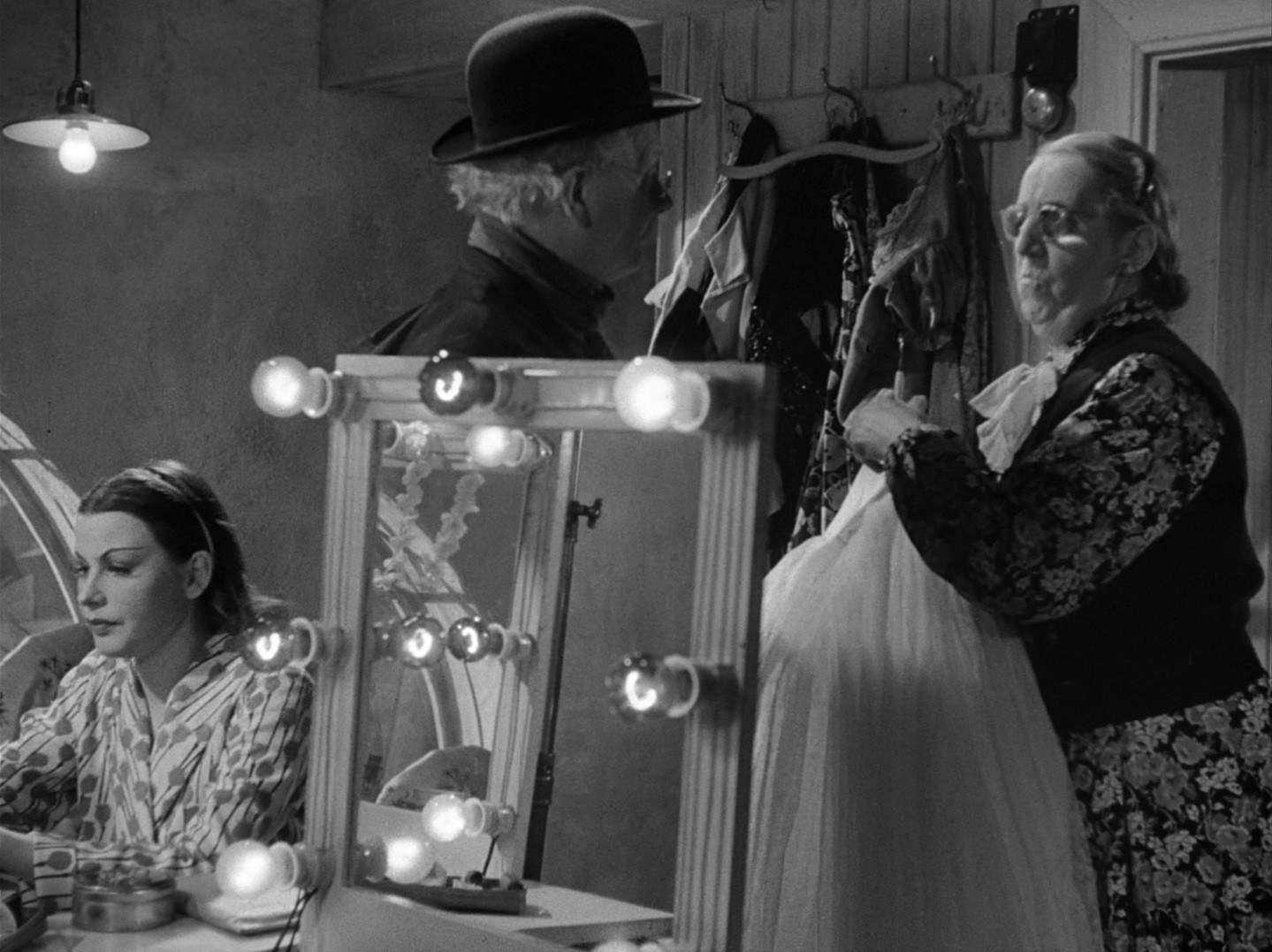 Summer Interlude (1951) —  shot,  lighting