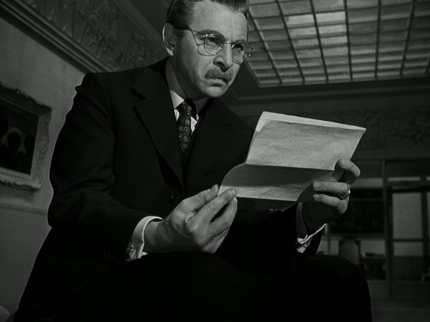 Address Unknown (1944) —  shot,  lighting