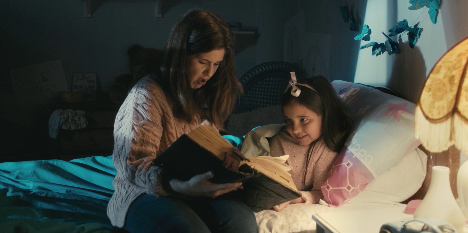 Book of Monsters (2018) —  shot,  lighting
