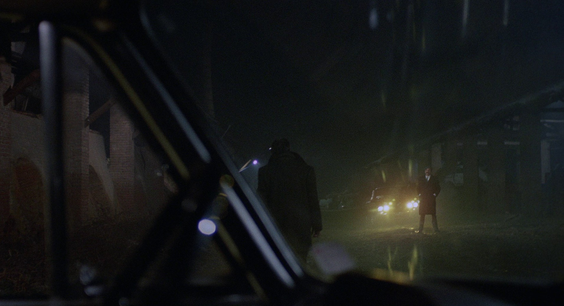 Revolver (1973) —  shot,  lighting