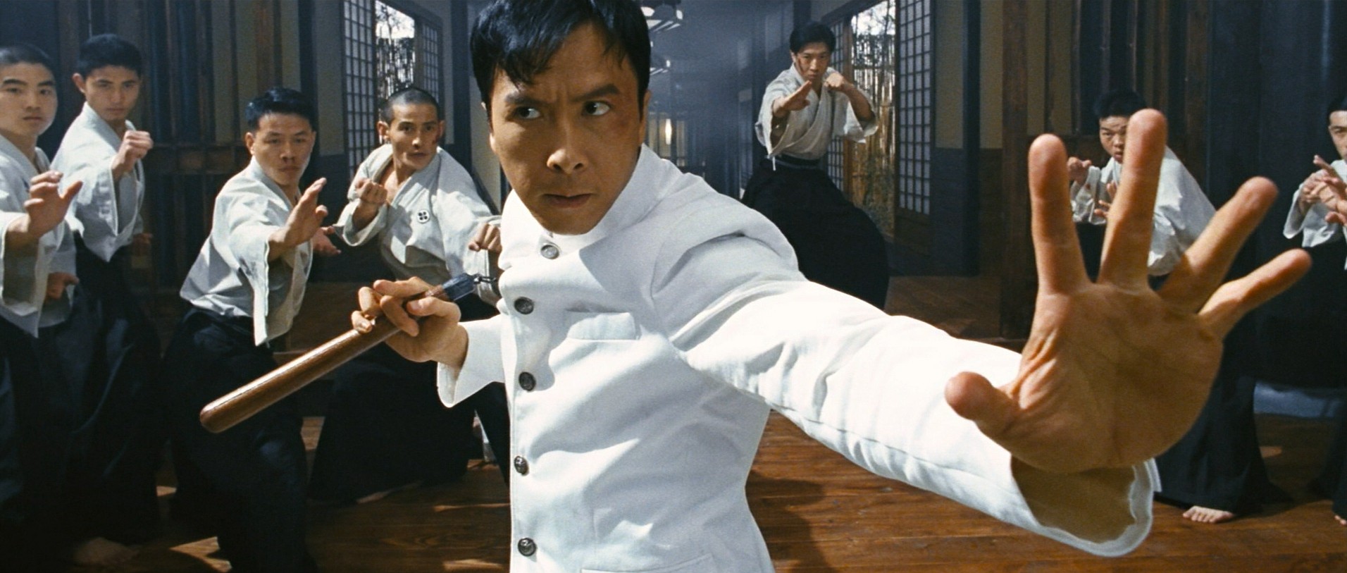 Jing wu feng yun: Chen Zhen (2010) —  shot,  lighting