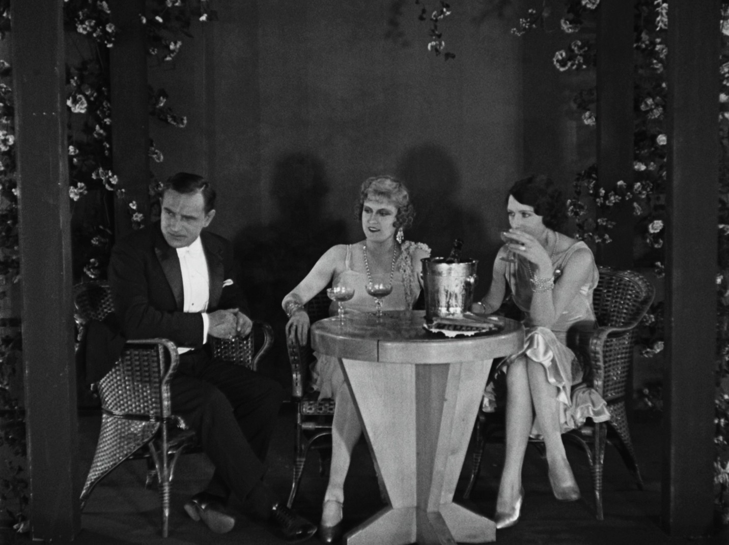 La femme rêvée (1929) —  shot,  lighting