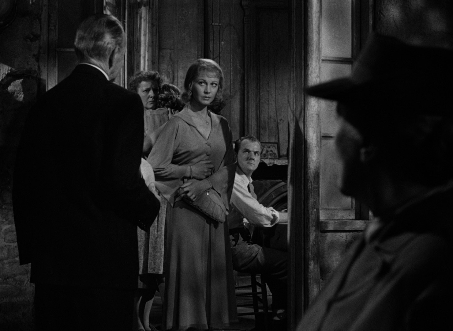 A Streetcar Named Desire (1951) —  shot,  lighting
