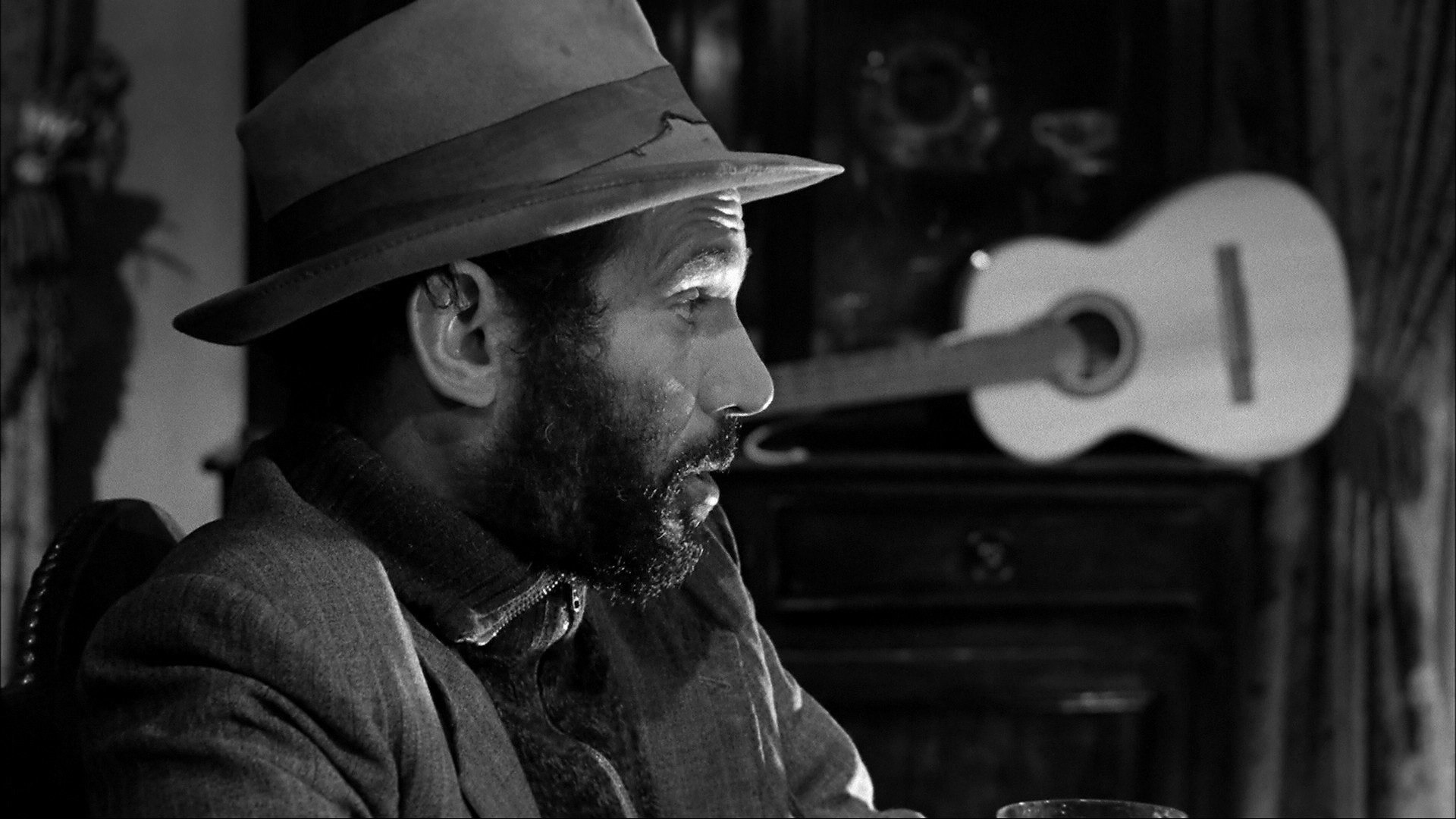 Viridiana (1961) —  shot,  lighting