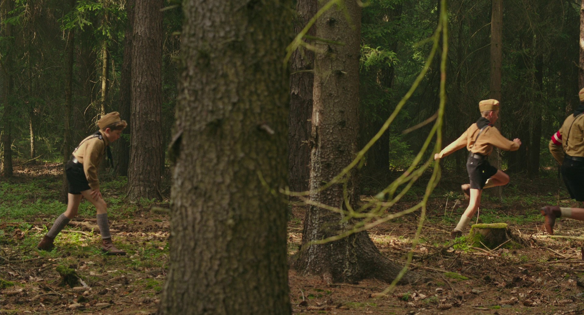 Jojo Rabbit (2019) —  shot,  lighting