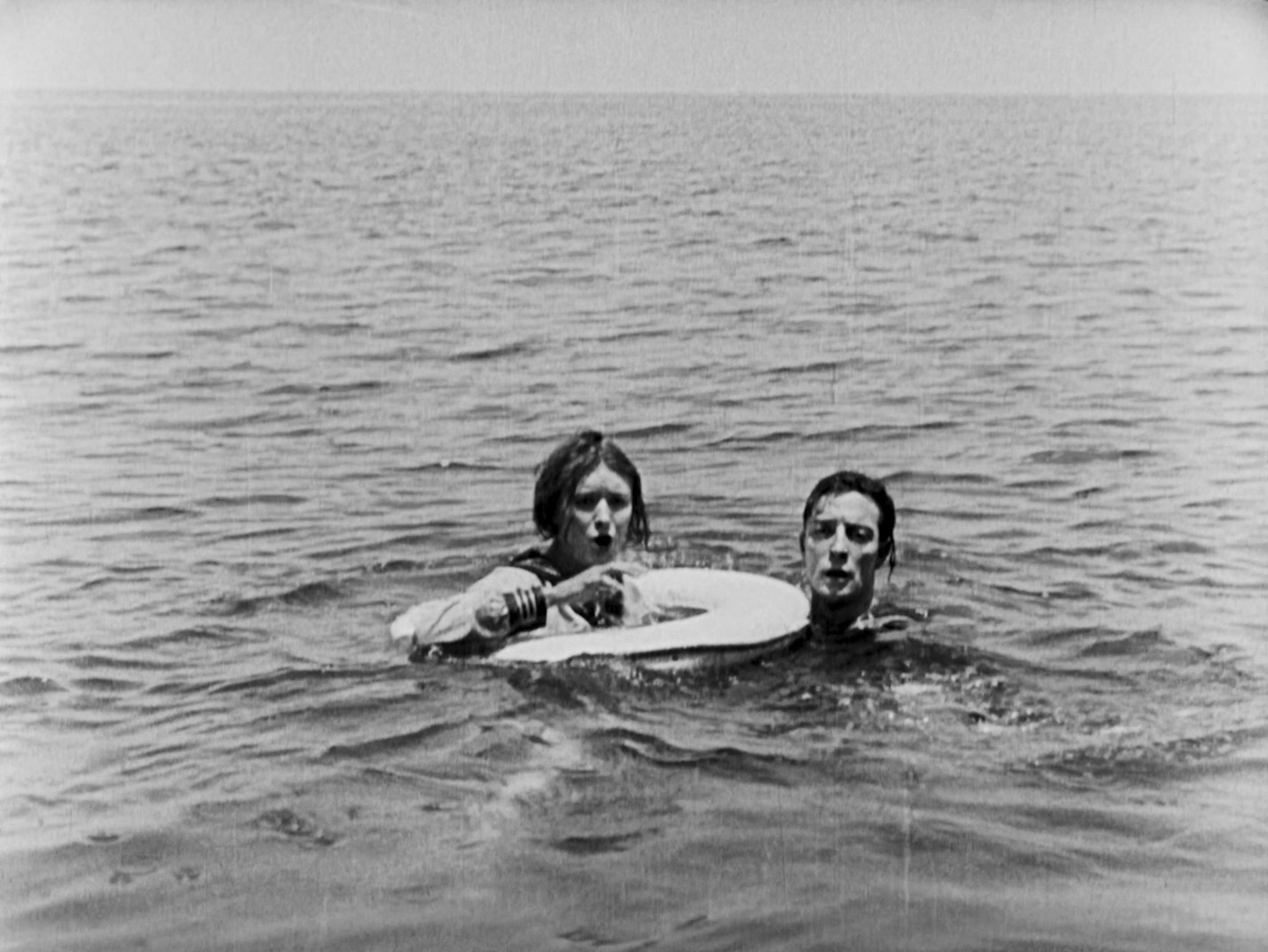 The Navigator (1924) —  shot,  lighting