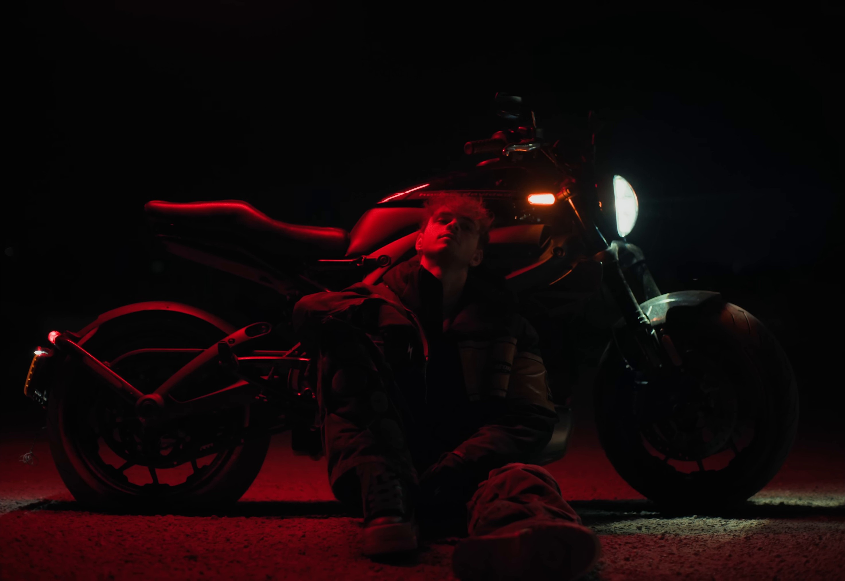 Don't Run (2024) —  shot,  lighting