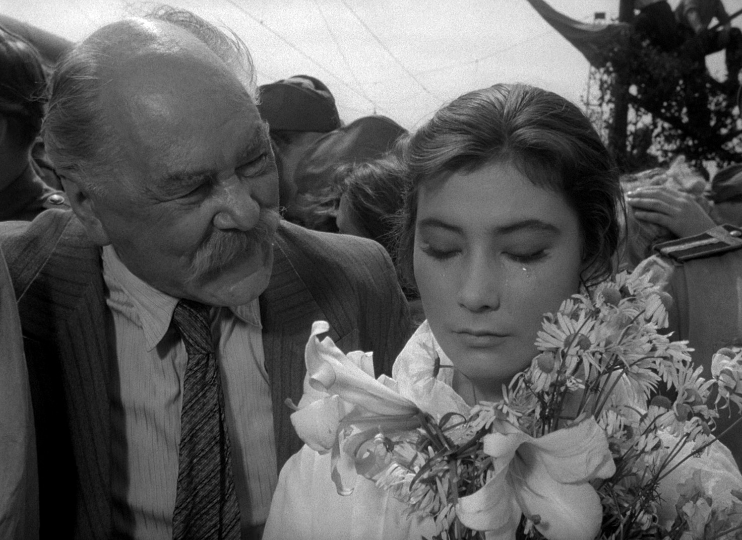 The Cranes Are Flying (1957) —  shot,  lighting