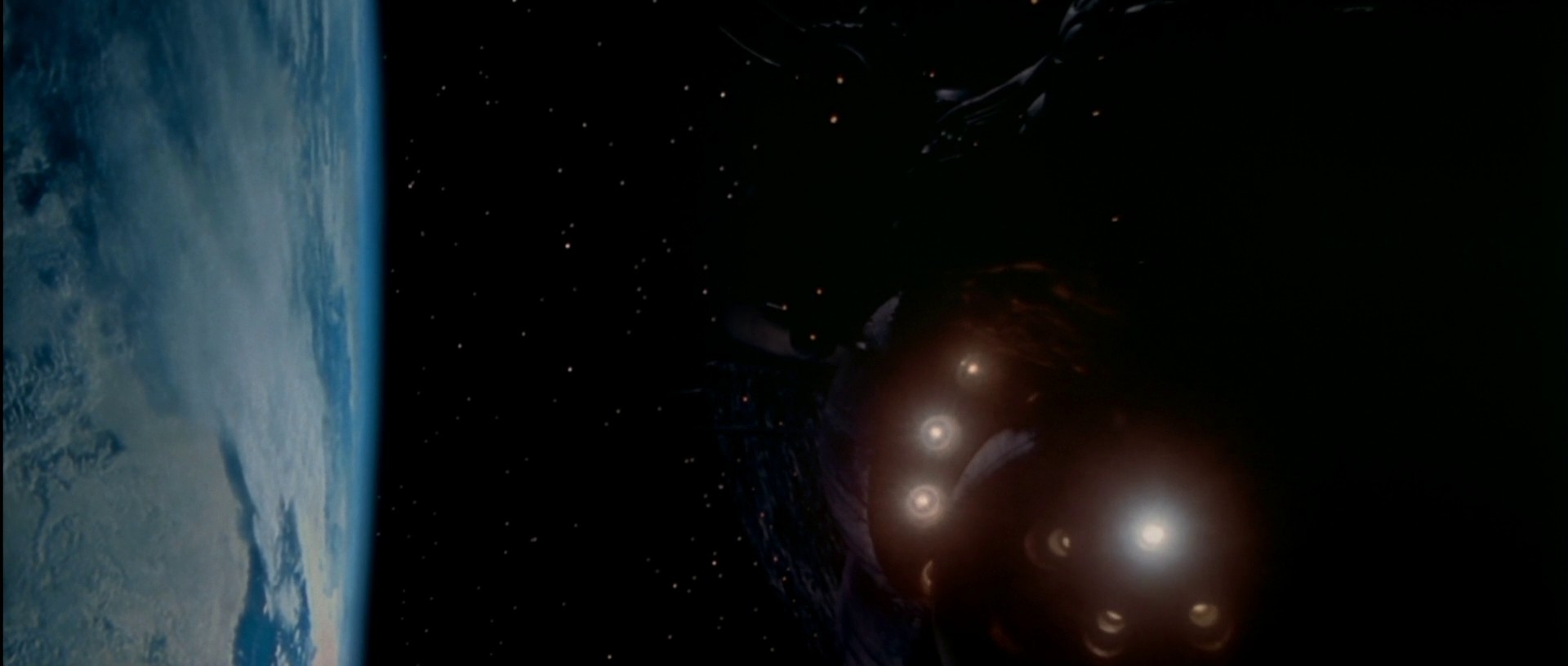 The Fifth Element (1997) —  shot,  lighting