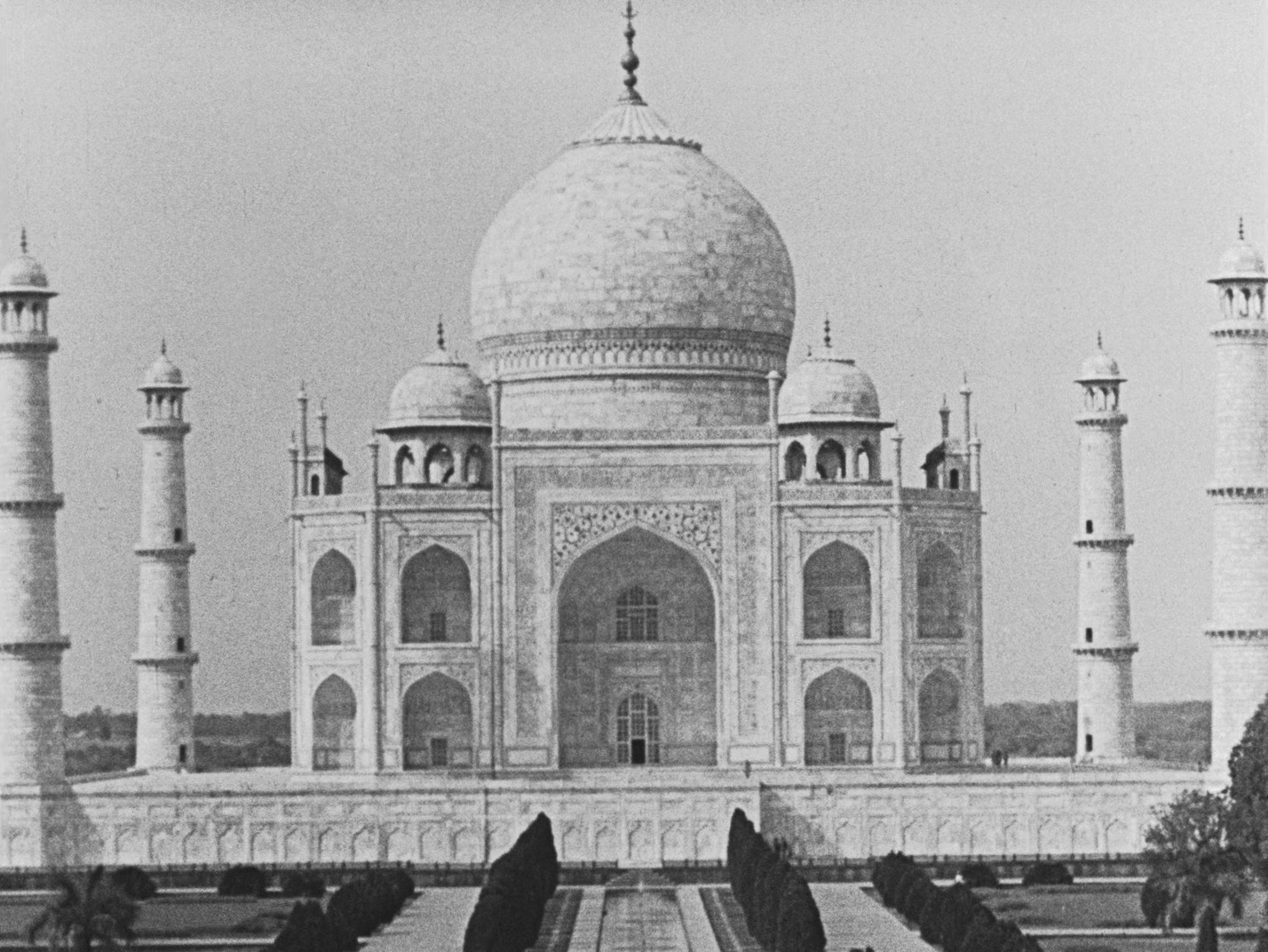 Shiraz (1928) —  shot,  lighting