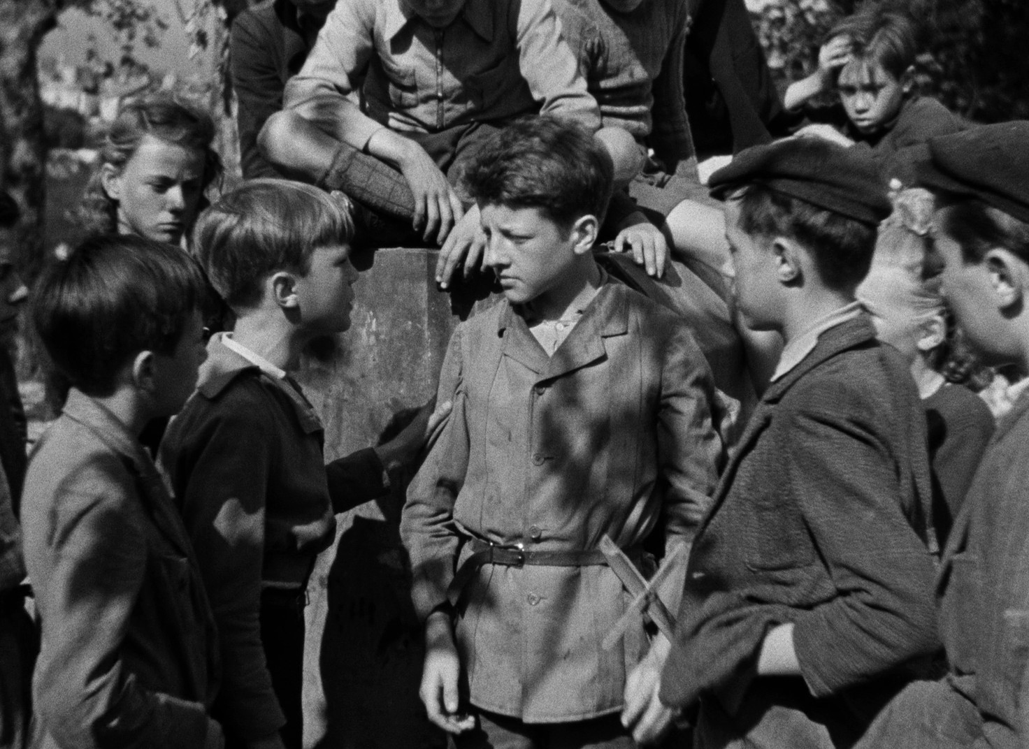 Us Kids (1941) —  shot,  lighting