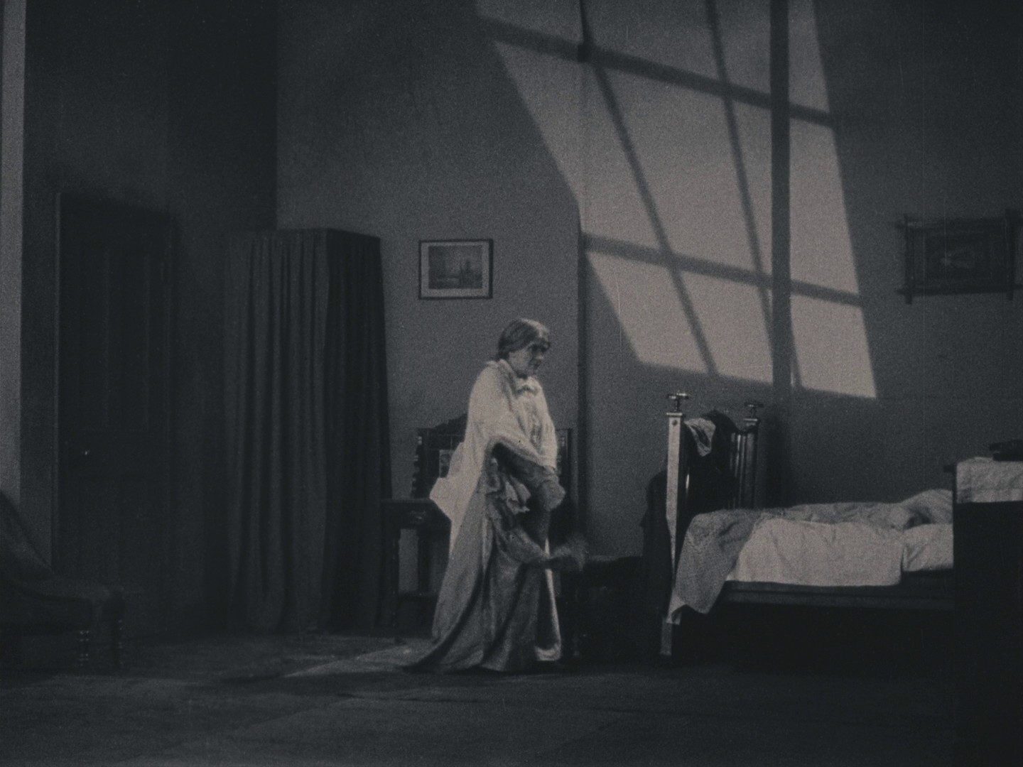The Lodger: A Story of the London Fog (1927) —  shot,  lighting