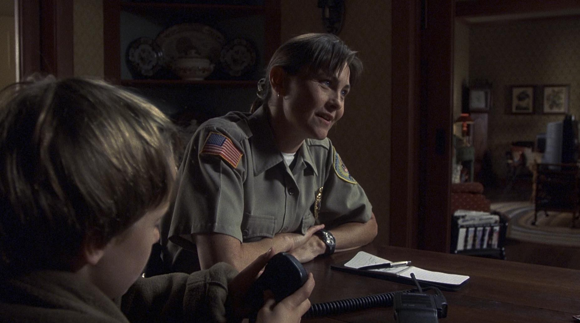 Signs (2002) —  shot,  lighting