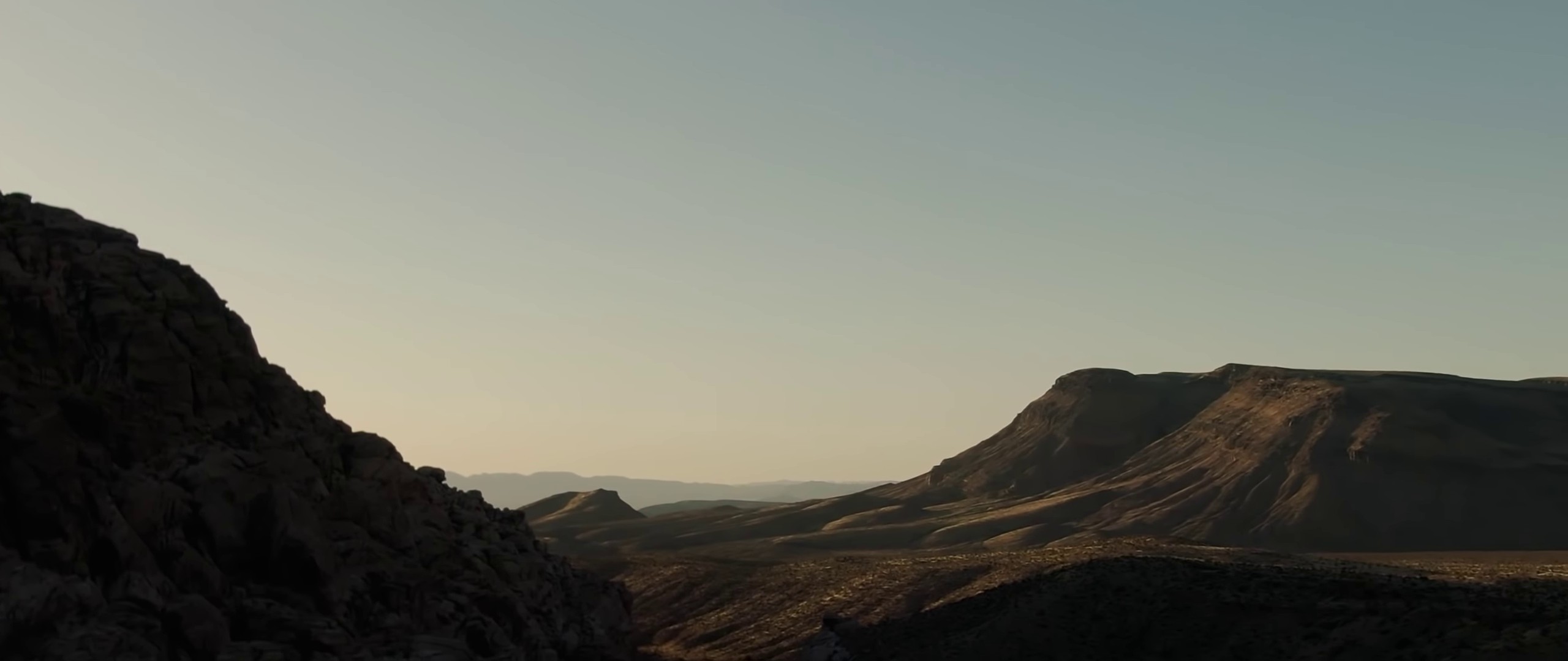 Zion (2021) —  shot,  lighting