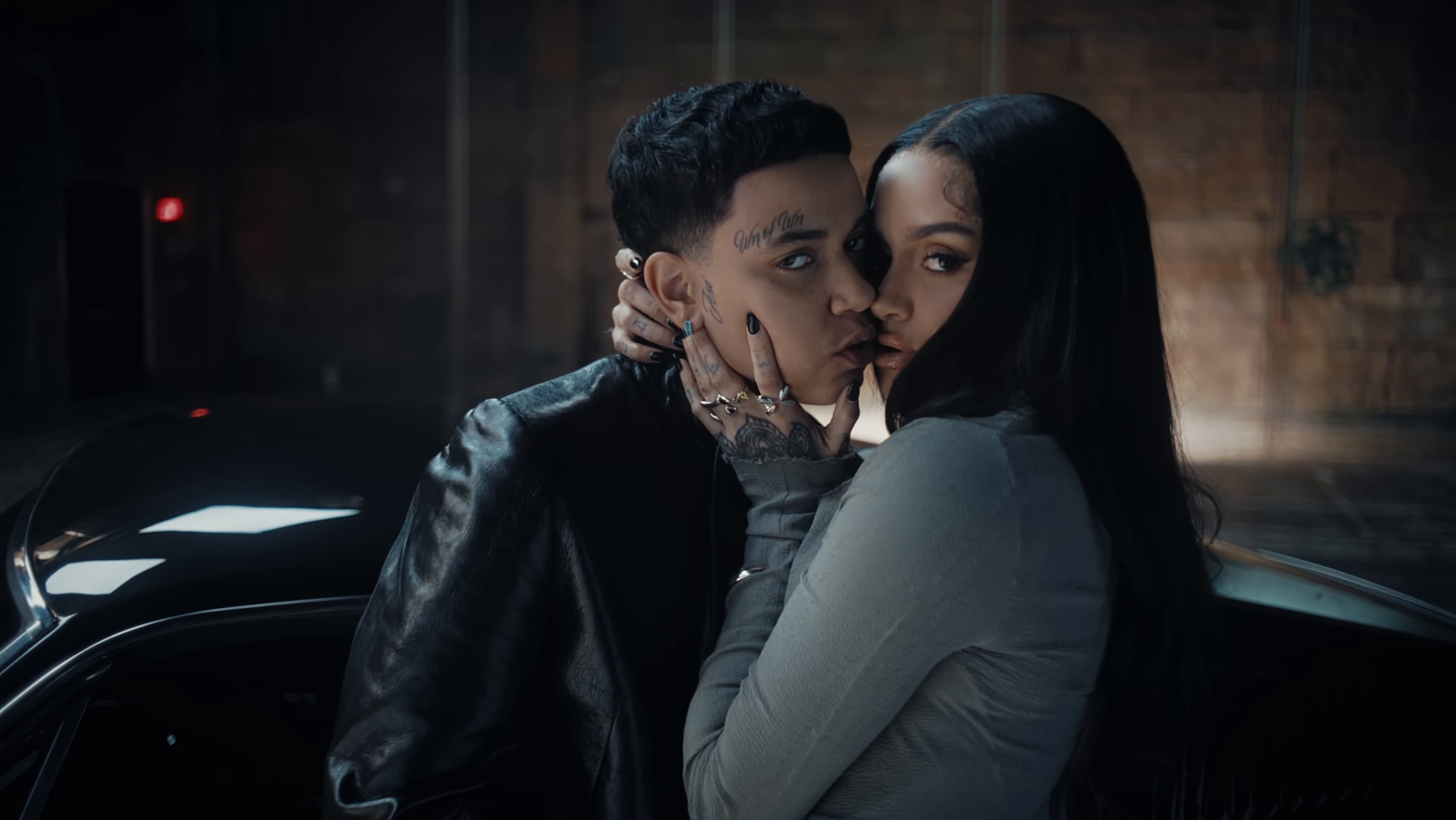 worst behaviour (2025) —  shot,  lighting