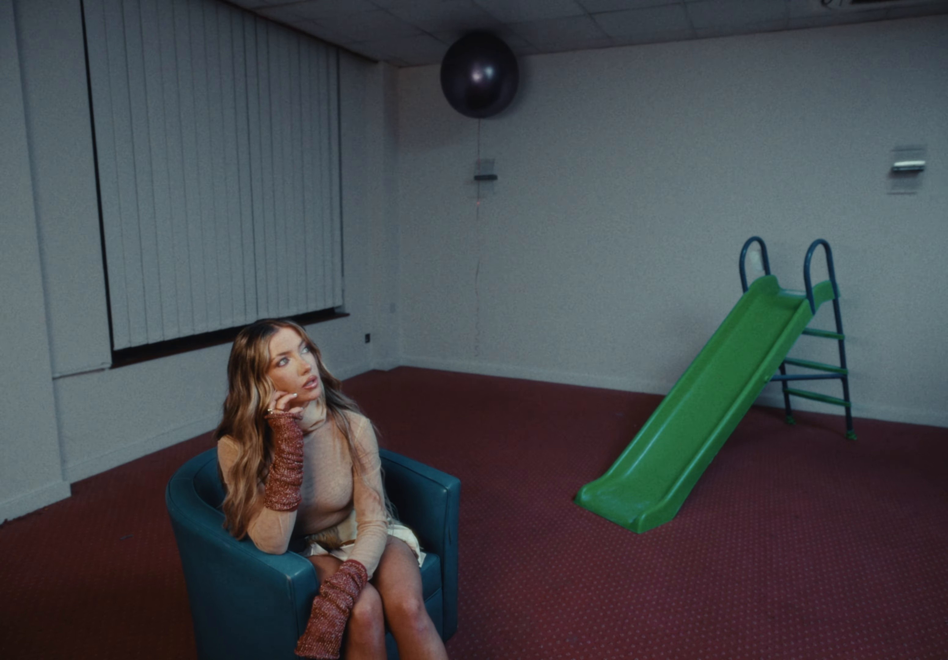 stargirl (2024) —  shot,  lighting