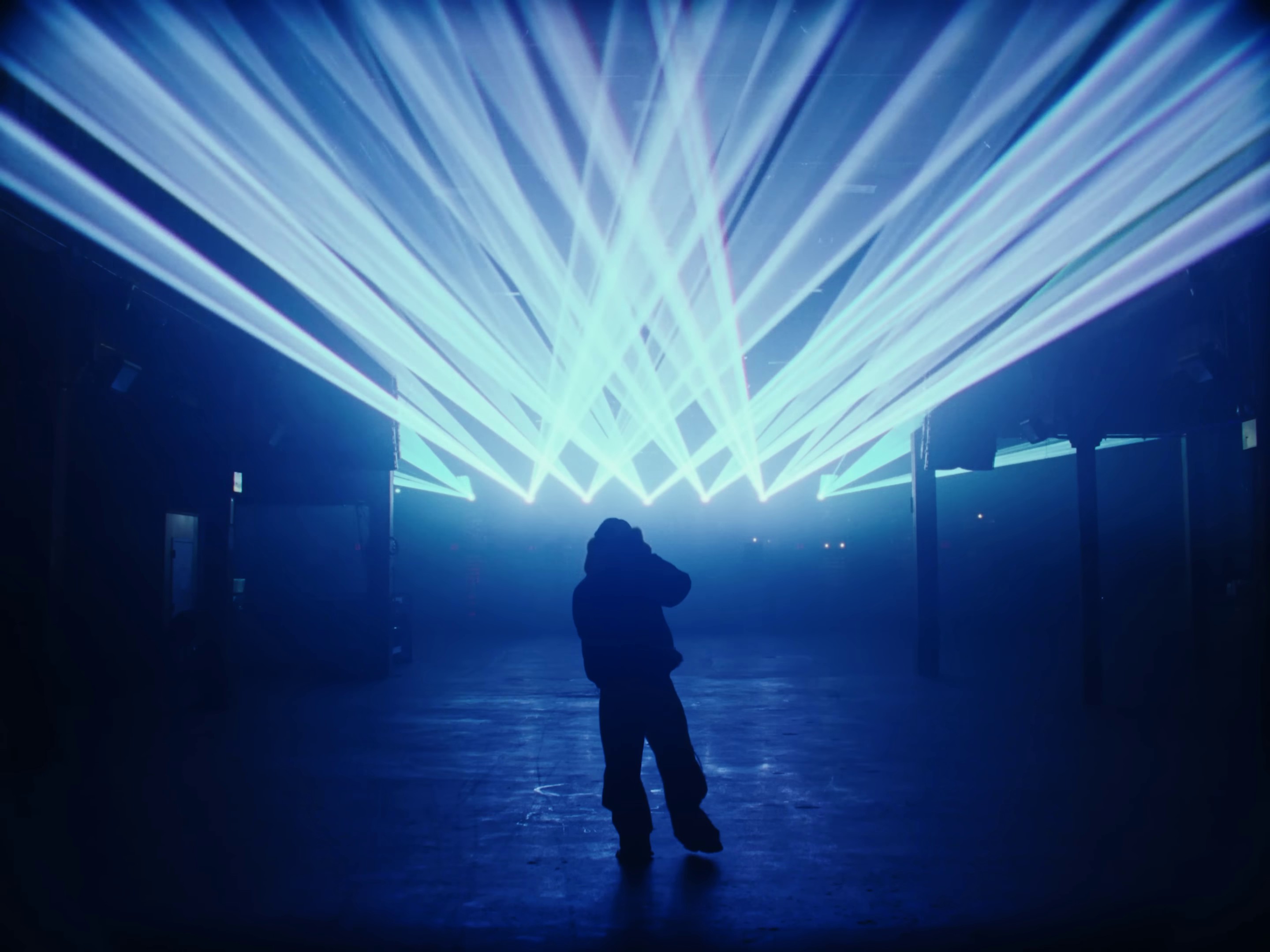 stayinit (2024) —  shot,  lighting