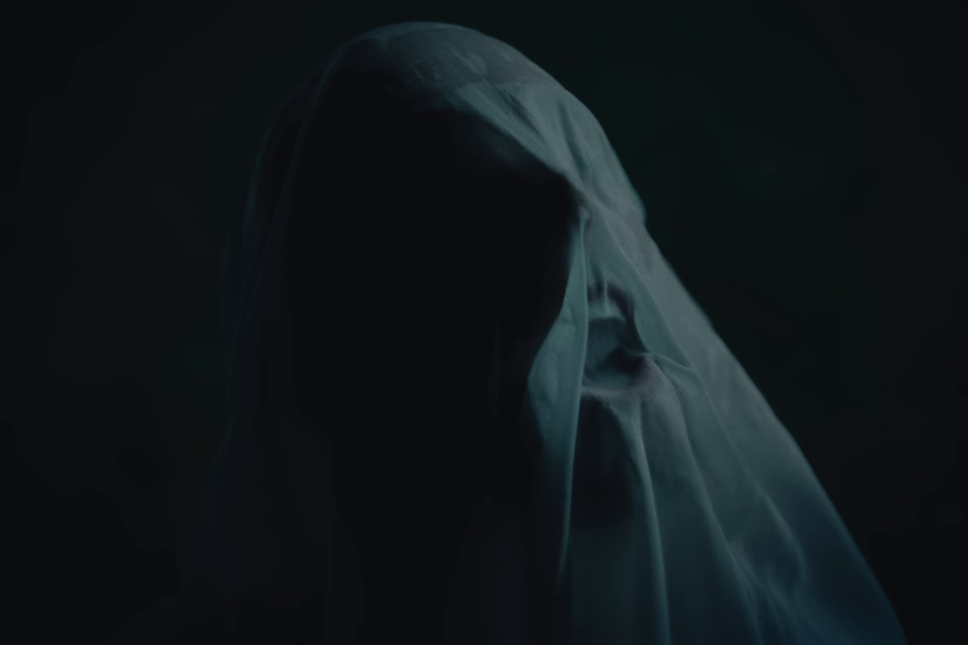 Specter  (2025) —  shot,  lighting