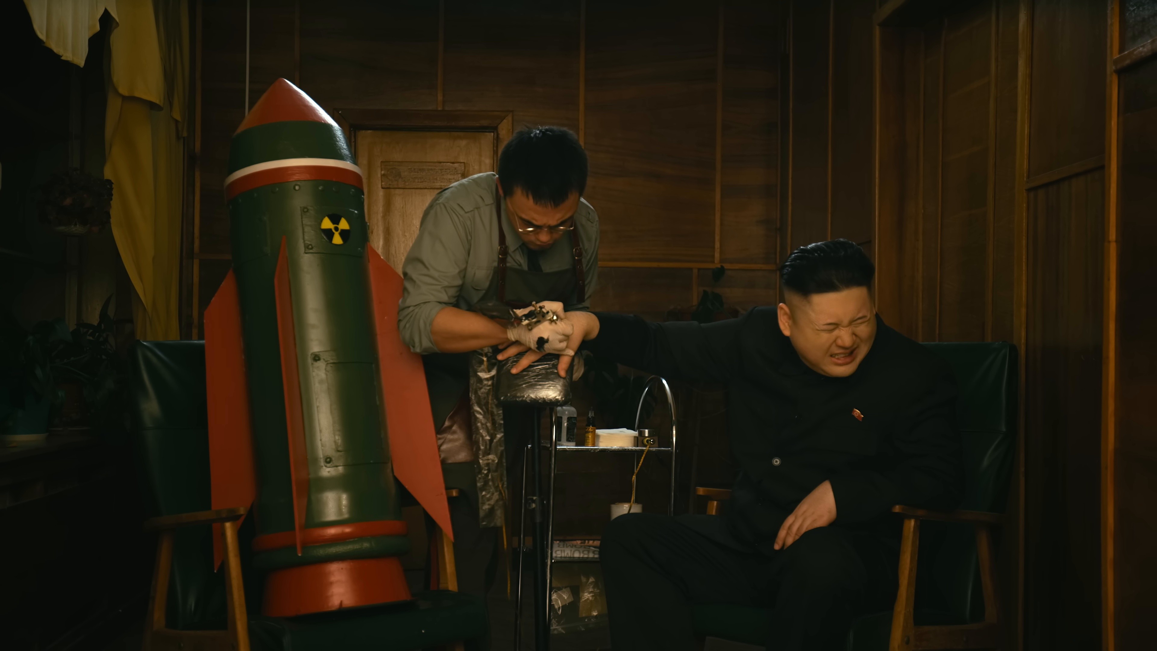 LollyBomb (2017) —  shot,  lighting