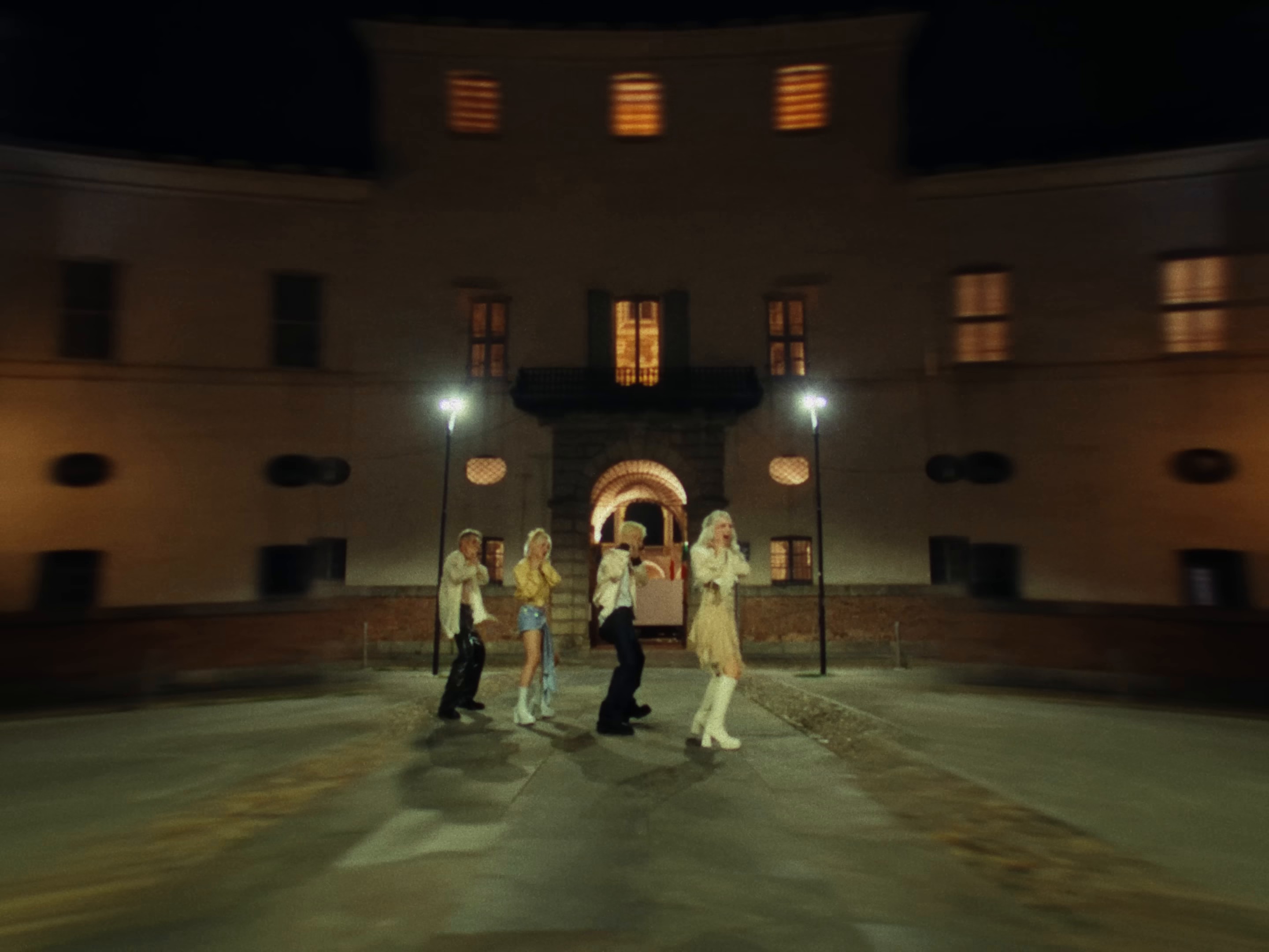 Tell My Momma (2024) —  shot,  lighting